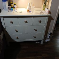 Médium Size Drawers  Beige Color