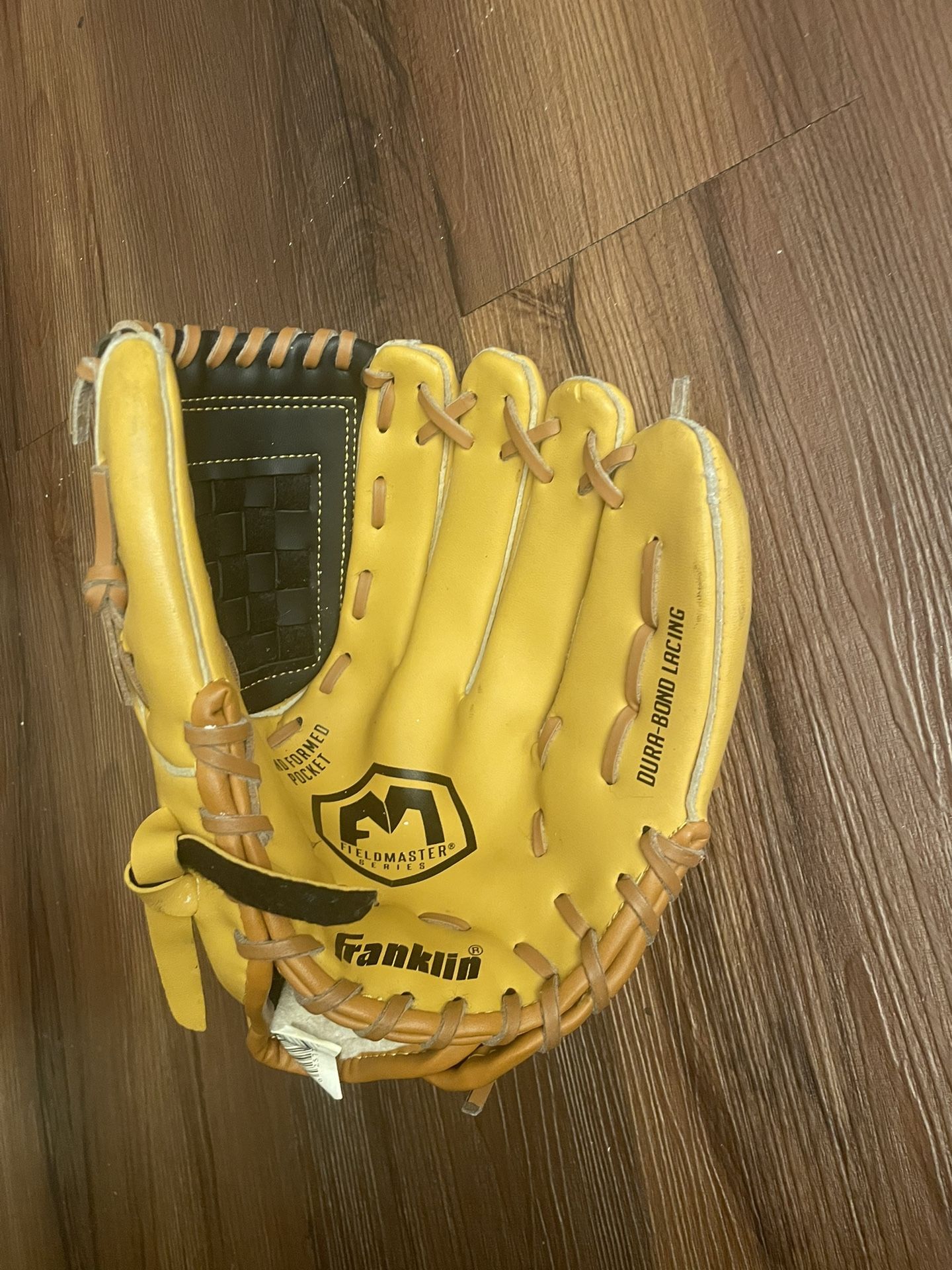Baseball Glove Youth 10.5”