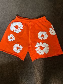Demin tear shorts