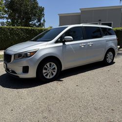 2015 KIA Sedona