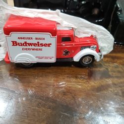 Diecast Budweiser 1937 Dodge Airflow Truck