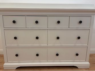 Baby dresser