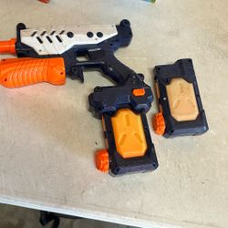 Super Soaker Water Gun