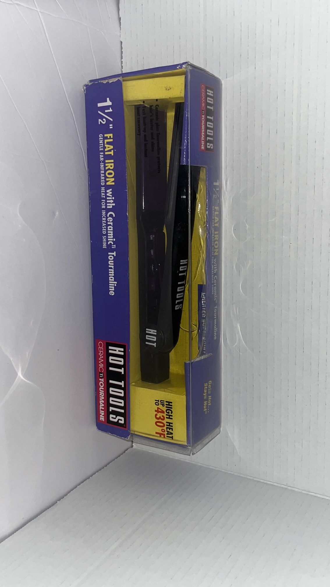 Hot tools flat Iron 1.5 in