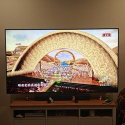 75" Sony TV w Remote And Stand