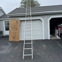 28 FT Extension Aluminum Ladder 