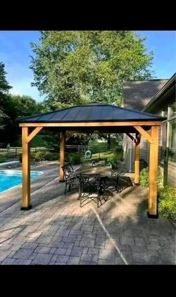 Modern Outdoor Wooden Gazebo / Patio Pergola with Metal Roof – Excellent Condition