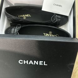 CHANEL FLIP FLOPS 