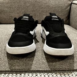 Vans Shoes Size 3.5 Men/ 5 Woman (fit Like A Size 3 Youth)