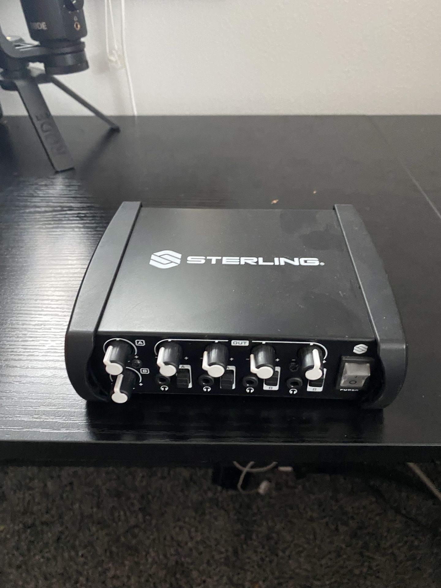 Sterling SHA4 4-Channel Headphone Amp / Mixer