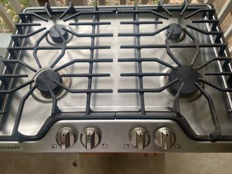 Frigidaire FFGC3026SSF 30-Inch Gas Cooktop