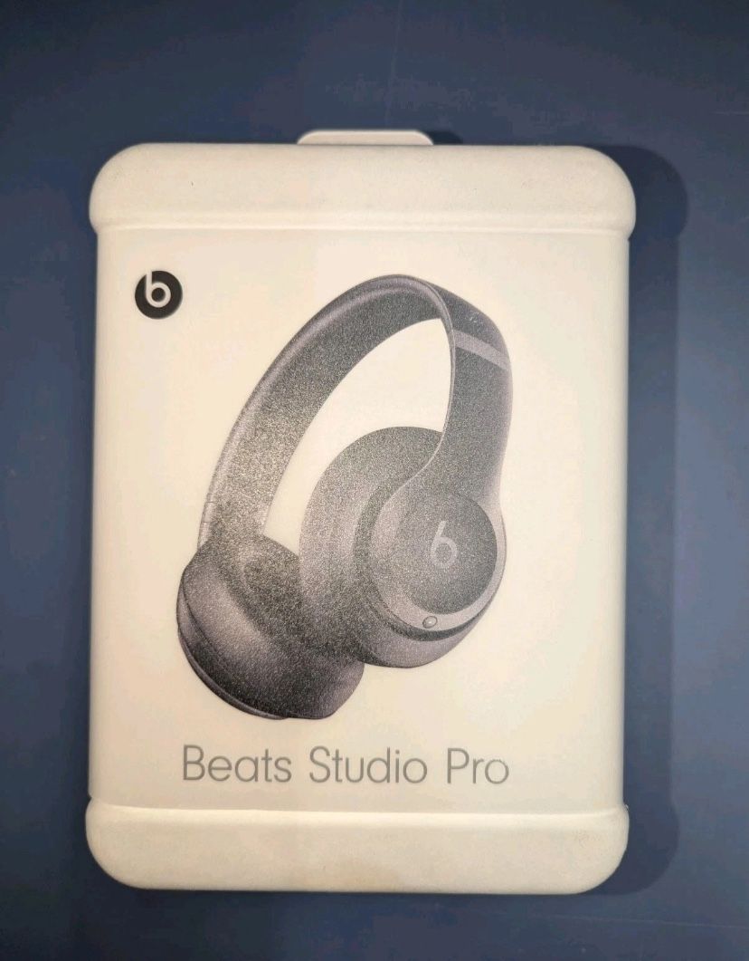 Beats Studio Pro