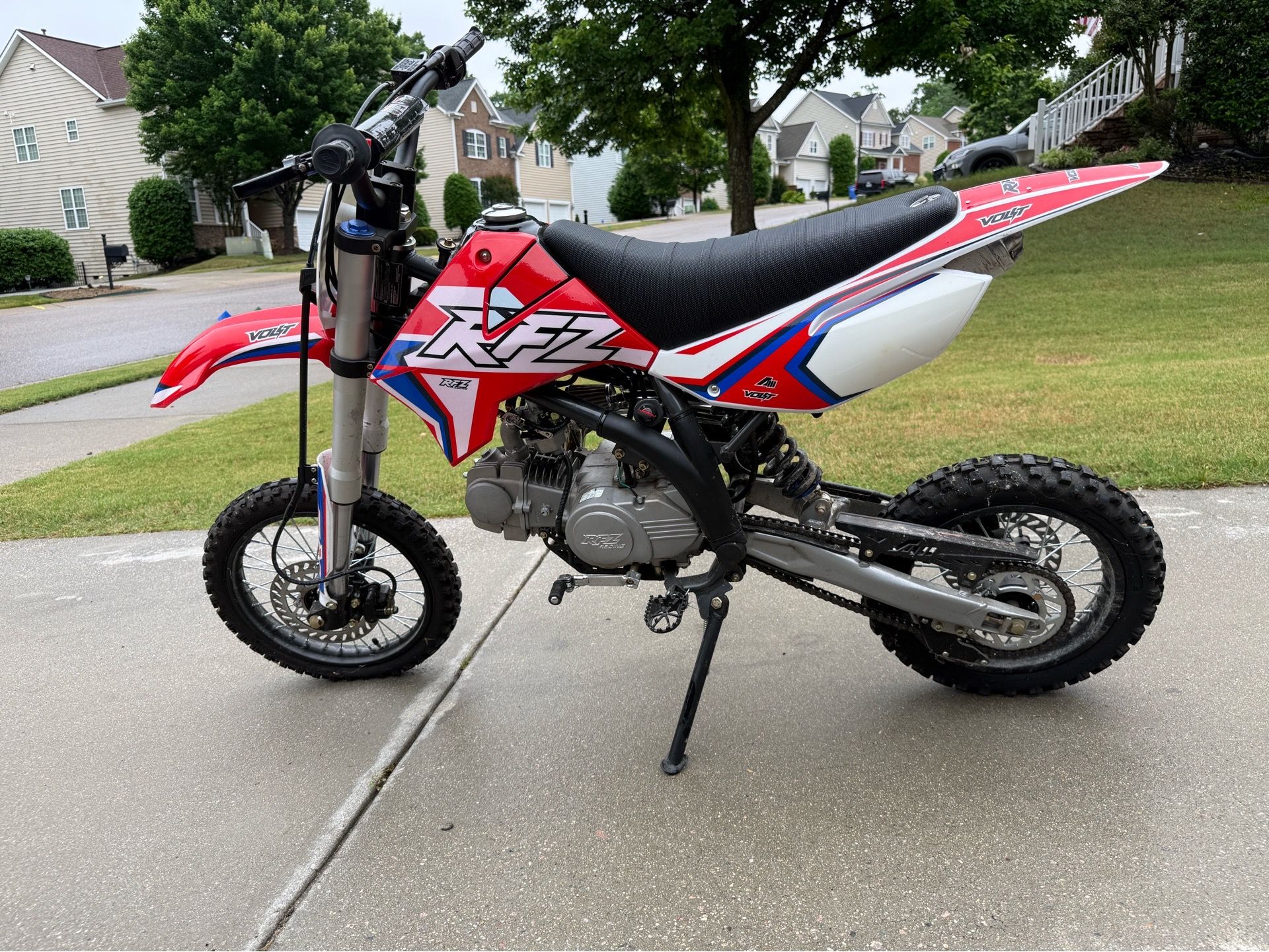 Apollo RFZ X-15 125 cc, Manual 4 speed - NO TRADES!