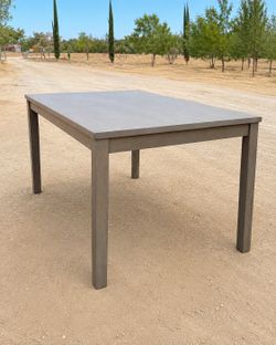Table an chairs