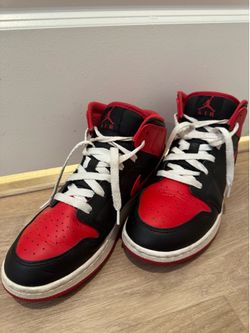 Nike Air Jordan 1 Mid Bred Black Red 2022 Size 7Y / EU40 Authentic