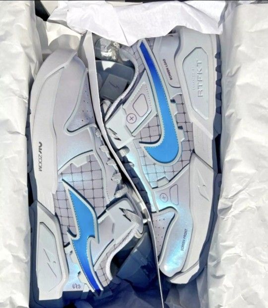 Shoe Collection NIKE Jordan And Bron