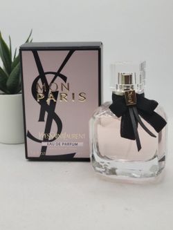 Yves Saint Laurent
 
Mon Paris Eau de Parfum

1.6 fl