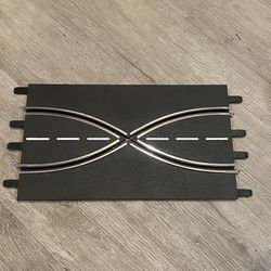 124 slot track cross