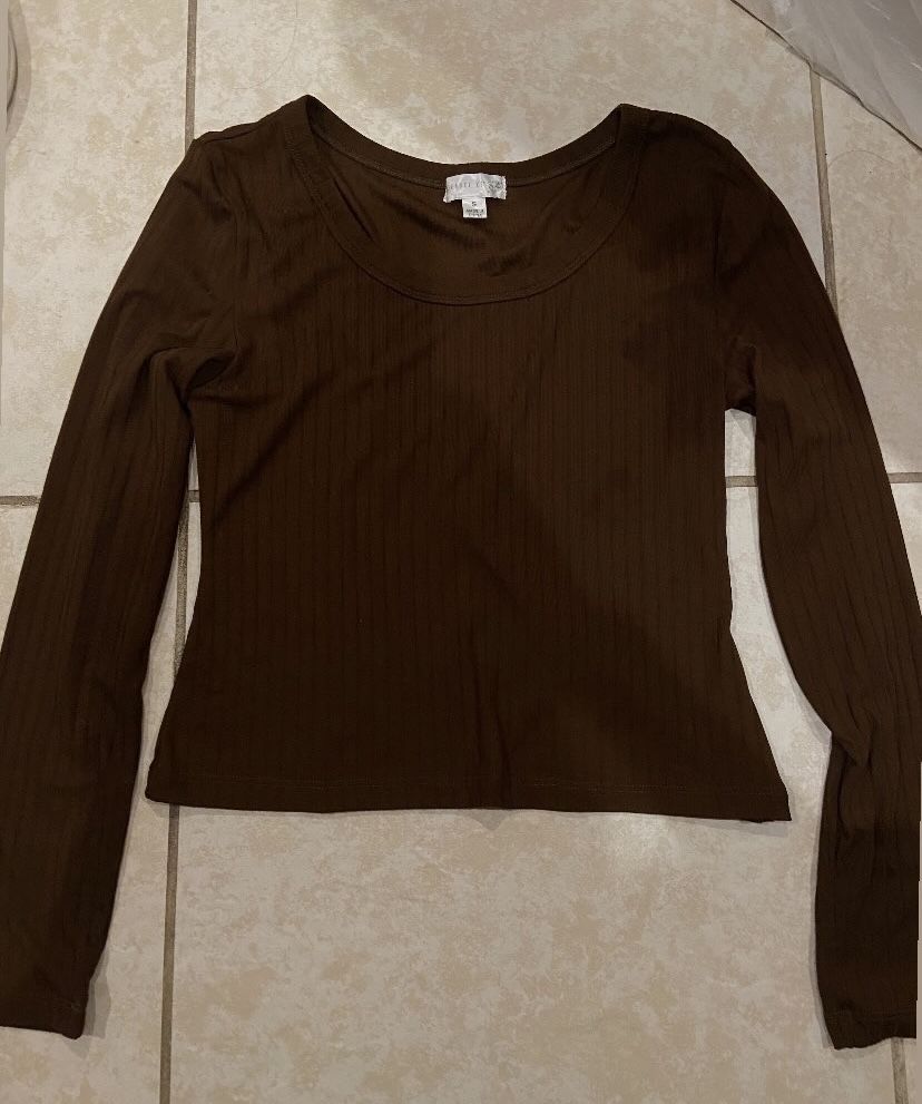 Cropped Long Sleeve