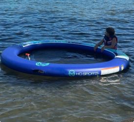 Water Ring Inflatable With Manual Pump
