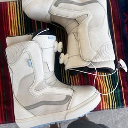 Women’s Snowboard Boots Size 9.5 Vans Encore OG