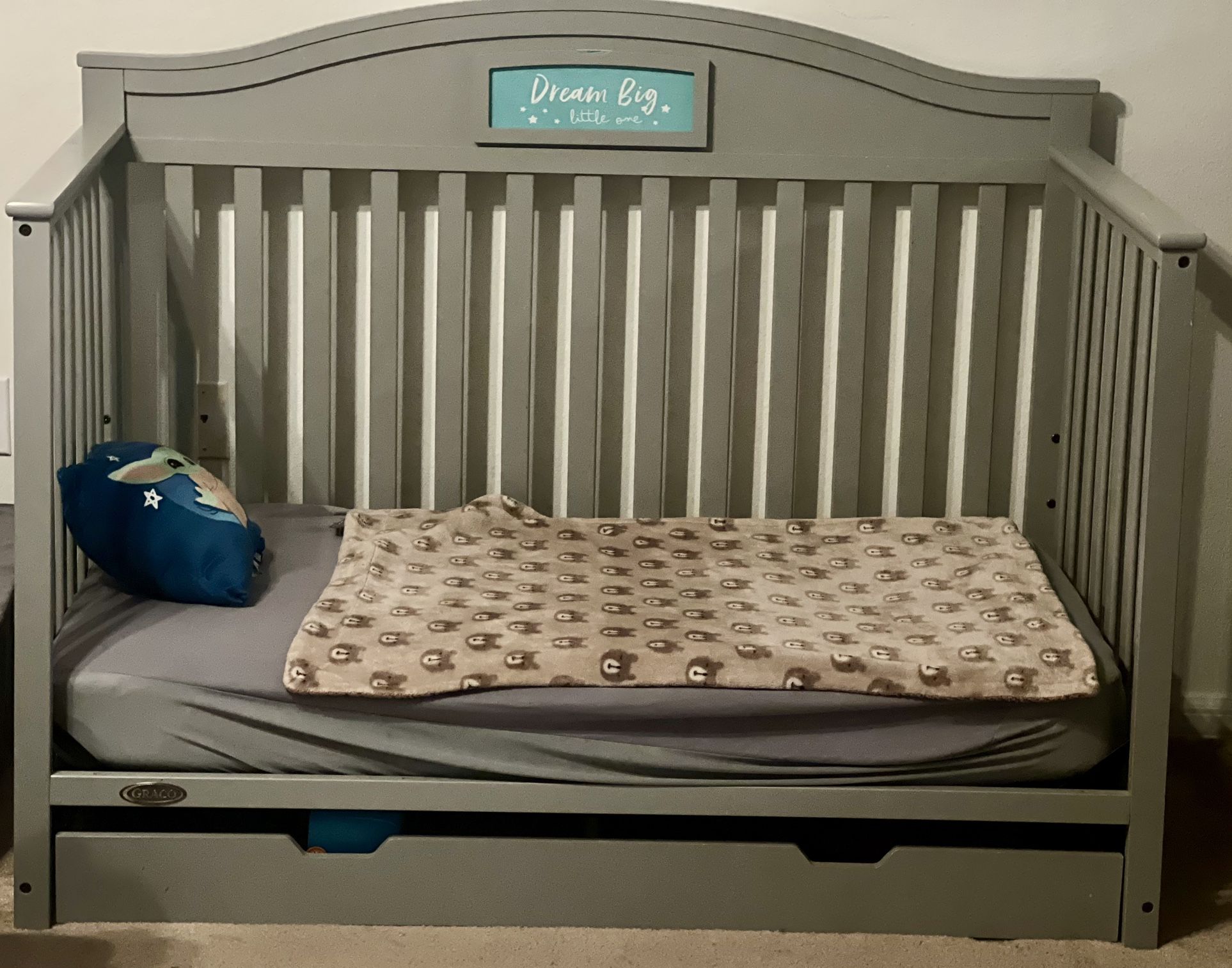 Gray Crib / Toddler Bed