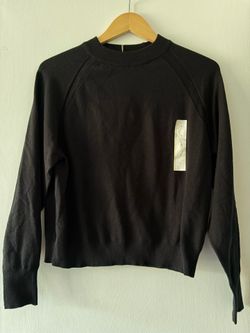 Target NWT lightweight Women’s Sweater