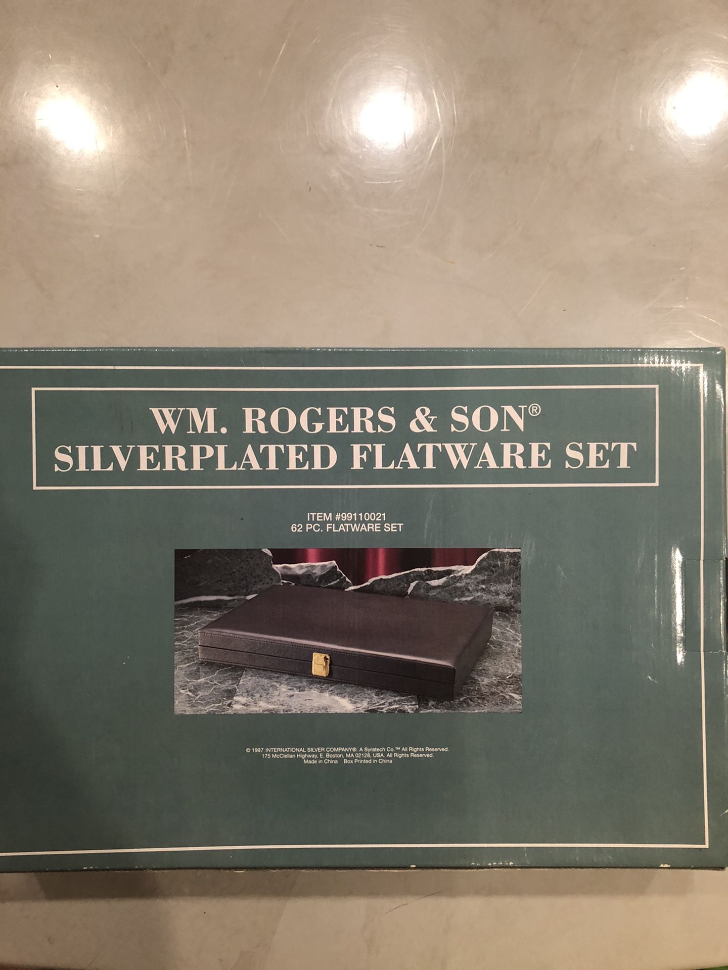 WM ROGERD & SON, SILVERPLATED FLATWARE SET