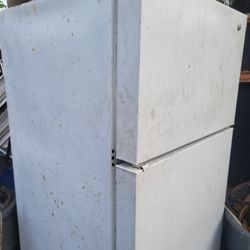 GE  REFRIGERATOR   CHEAP CHEAP 