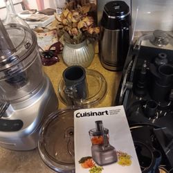  Reduced!!CUJSINART FOOD PROCESSER DELUXE  4 DIF. 