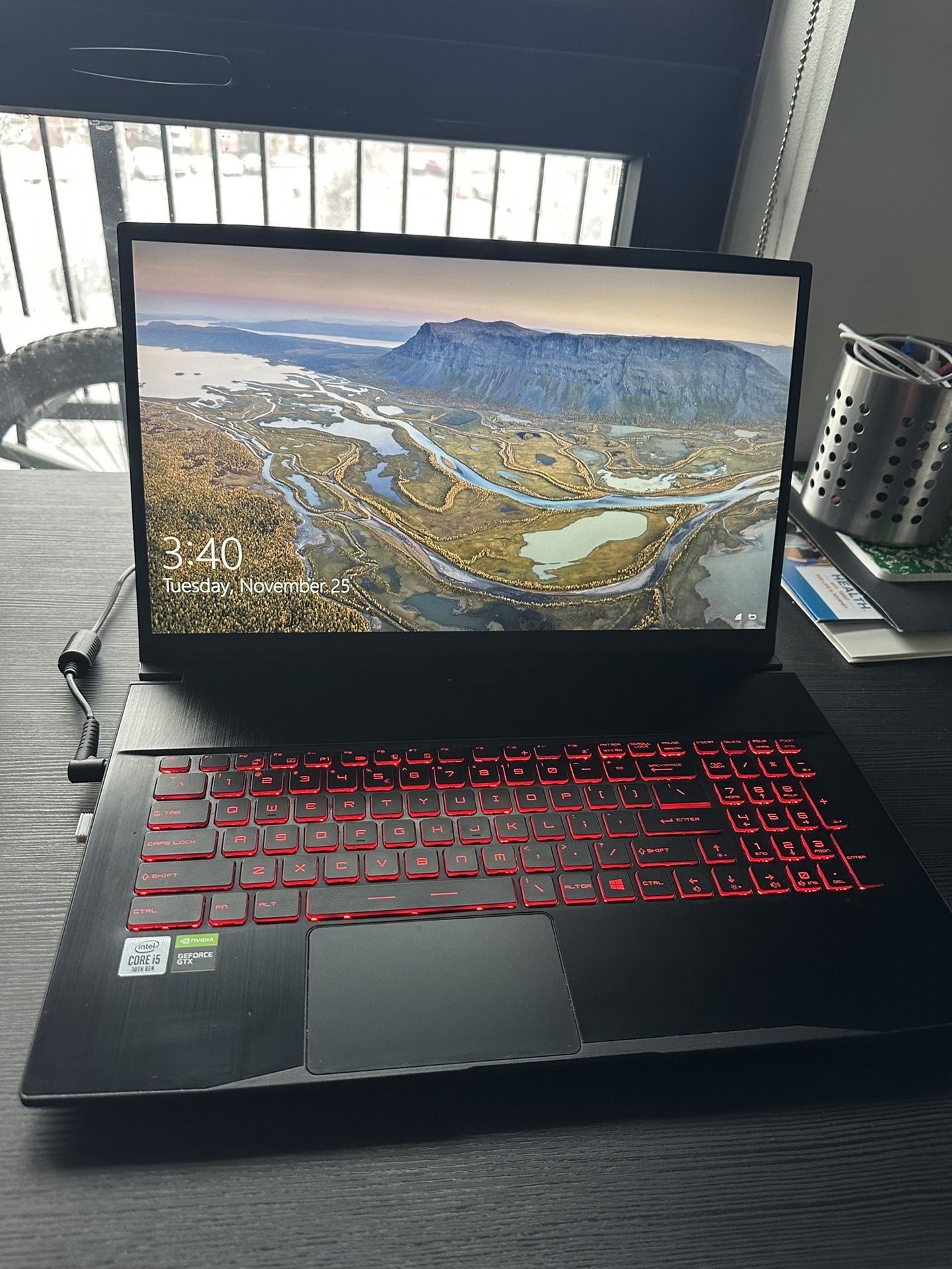 MSI 17 Inch gaming laptop intel I5 Geforce gtx 1650 