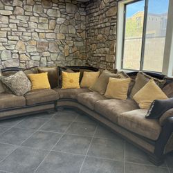 Formal Large Curved Sectional Sofa – Accent Pillows 