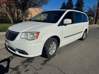 2012 Chrysler Town & Country