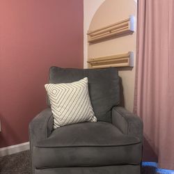 nursery rocking chair 