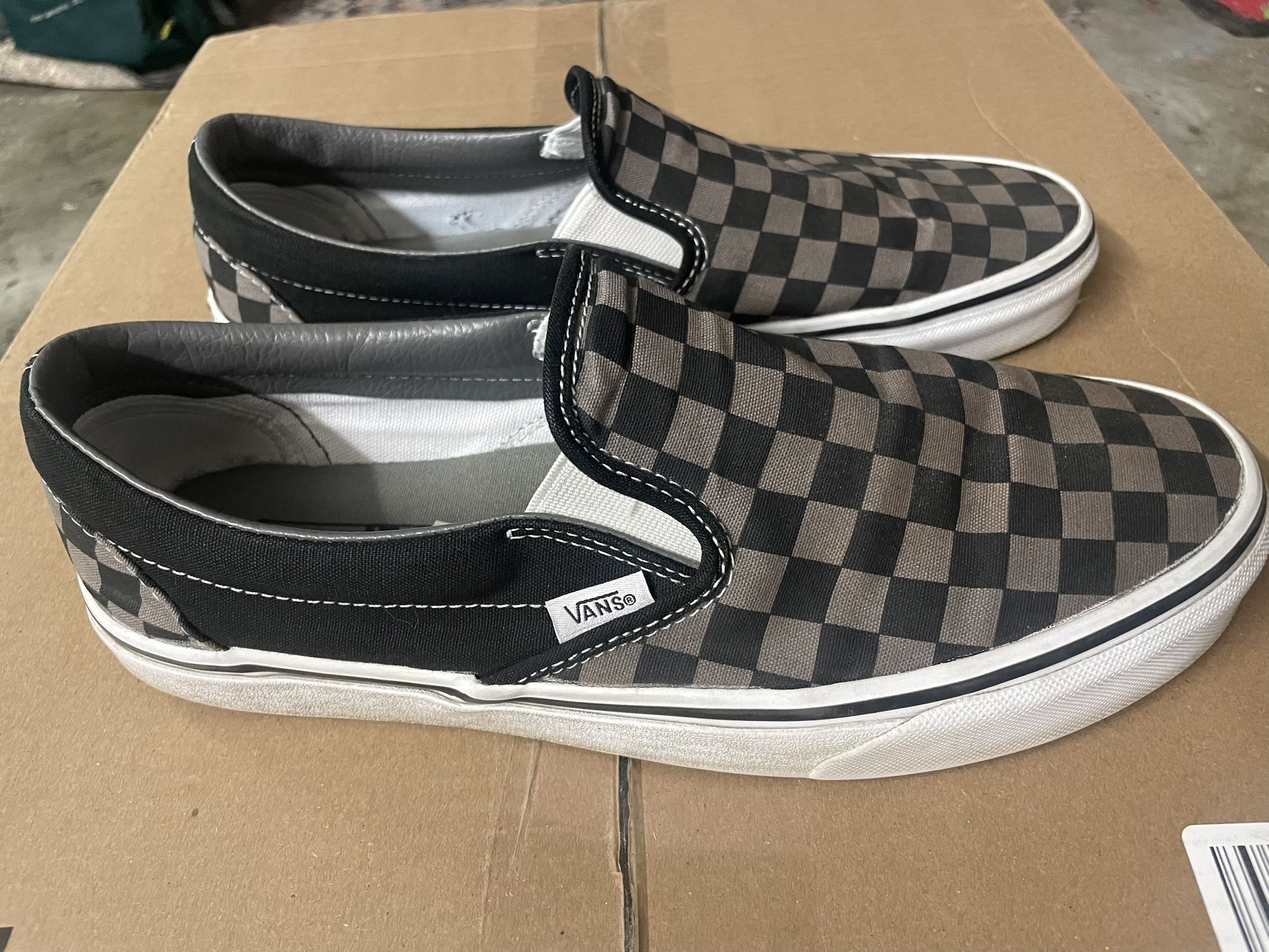 Men’s Size 10 Slip-on Vans