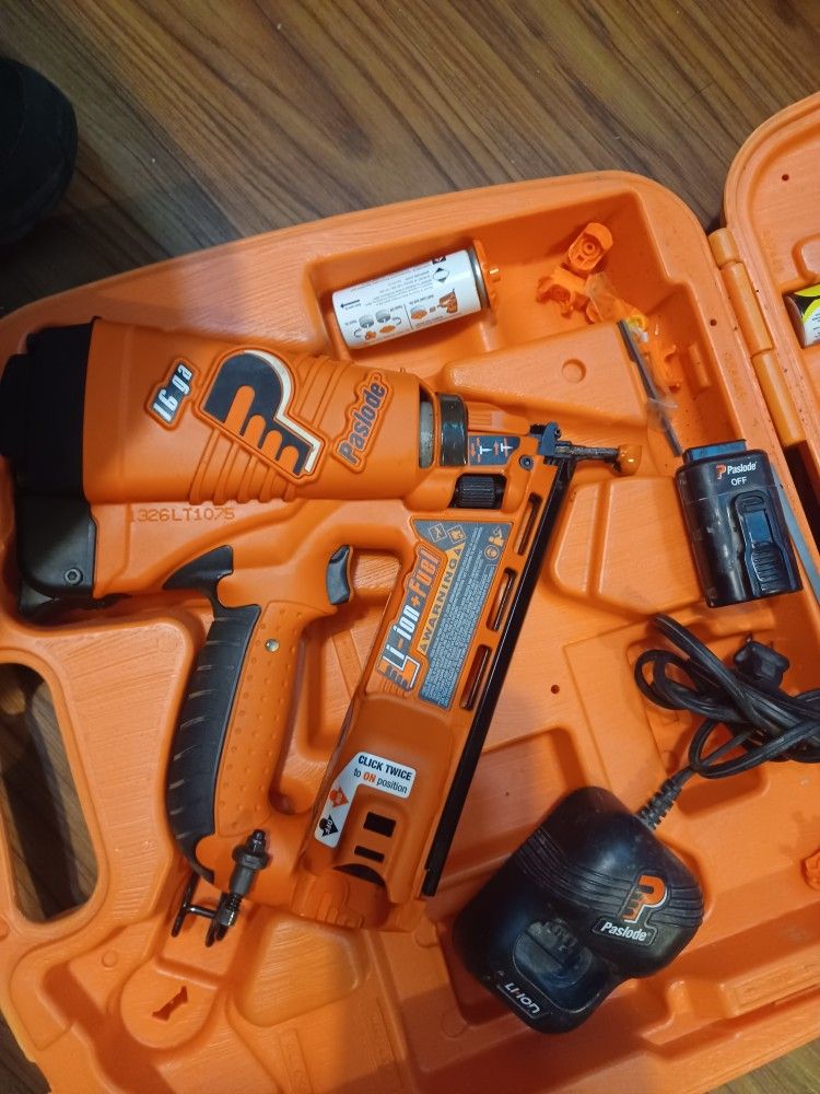 Paslode Finish Gun 16 