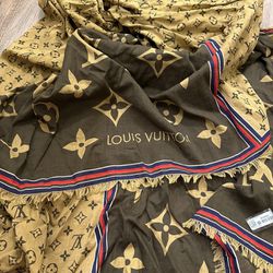 Louis Vuitton Monogram Bliss Stole