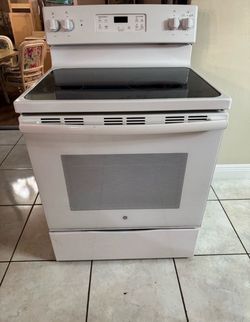 GE Glass Top Oven- Good Working Condition