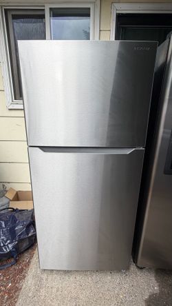 Stainless steel refrigerator working perfectly in excellent conditions🧊💦