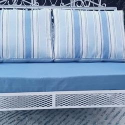 Gorgeous Iron Vintage Bench, Outdoor Sofa/ Bench