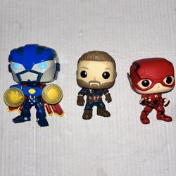 3 Funko Pop Marvel