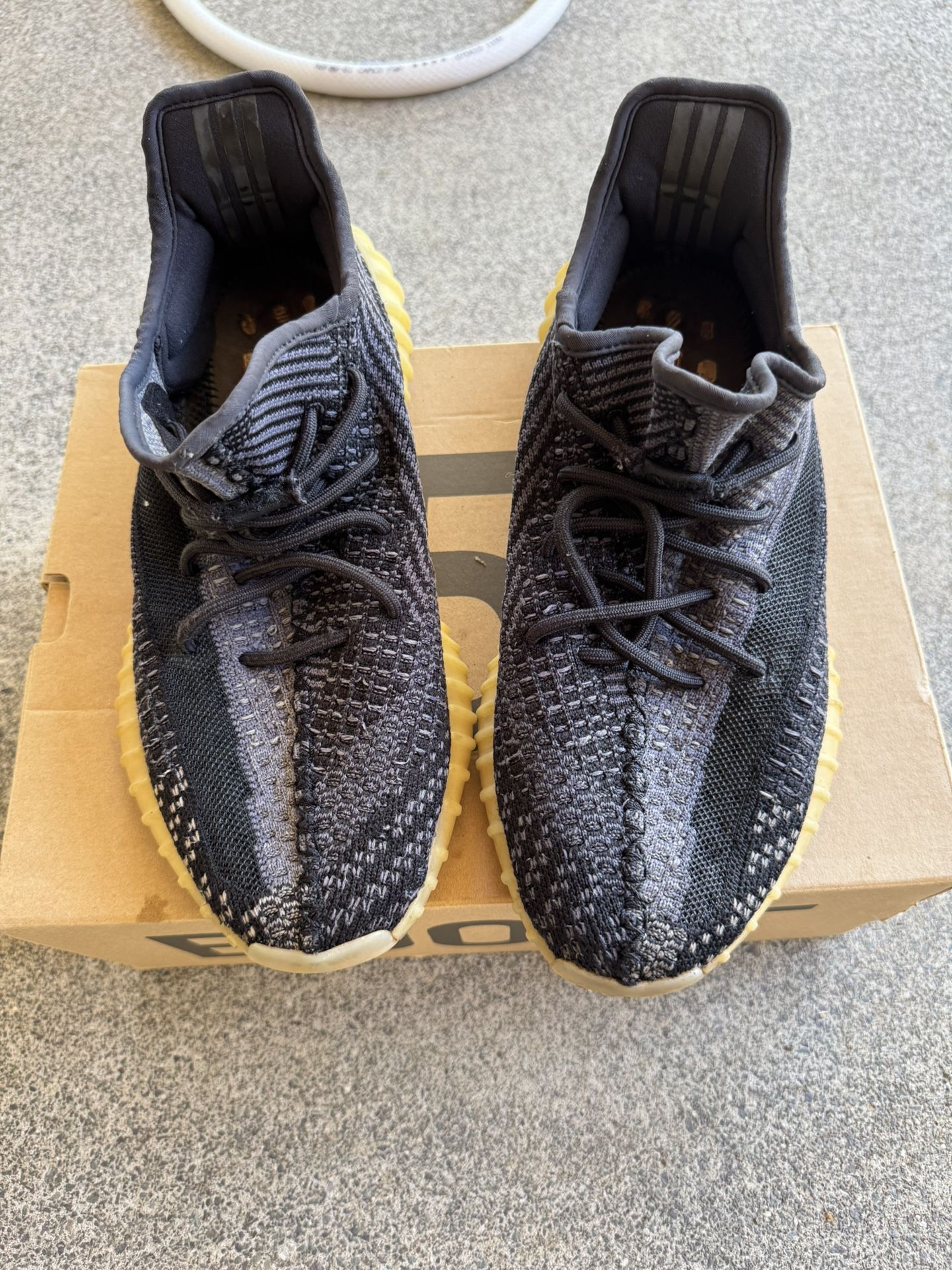 Yeezy Boost 350 carbon Size 10