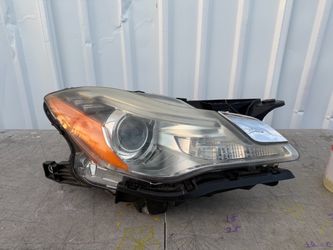 2014-2015-2016-2017 Maserati Quattroporte Right Side Headlight OEM