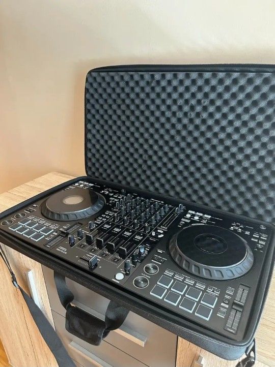 Pioneer-DJ-DDJ-FLX10-Controller