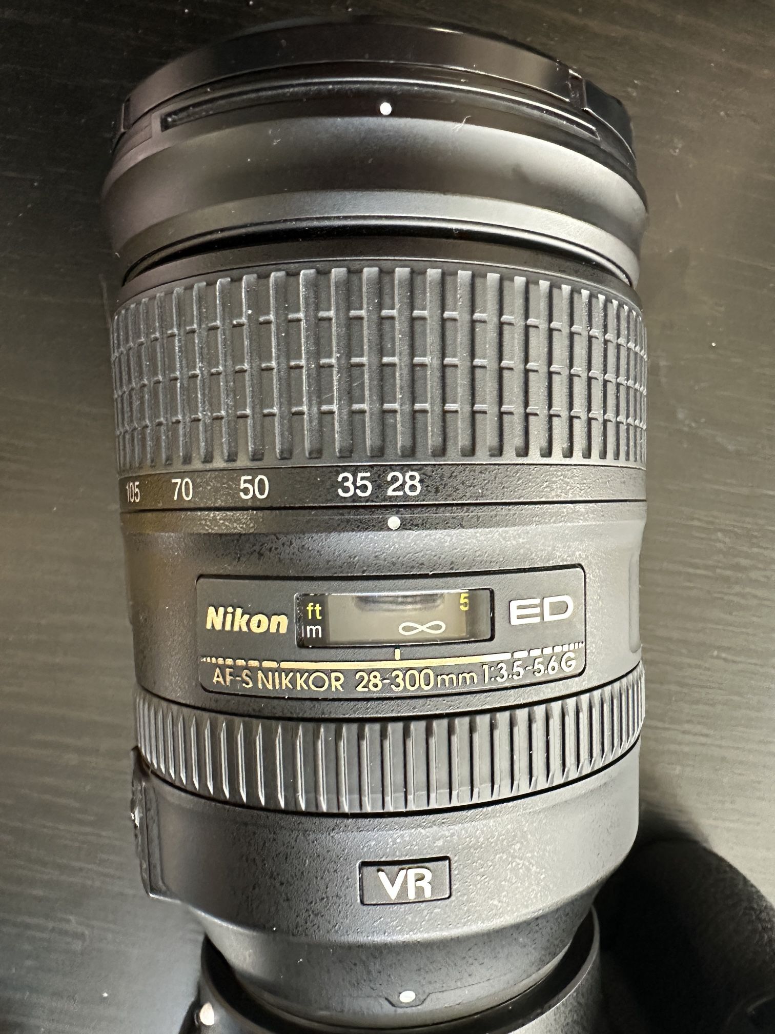 Nikon 28-300 F Mount Vibration Reduction