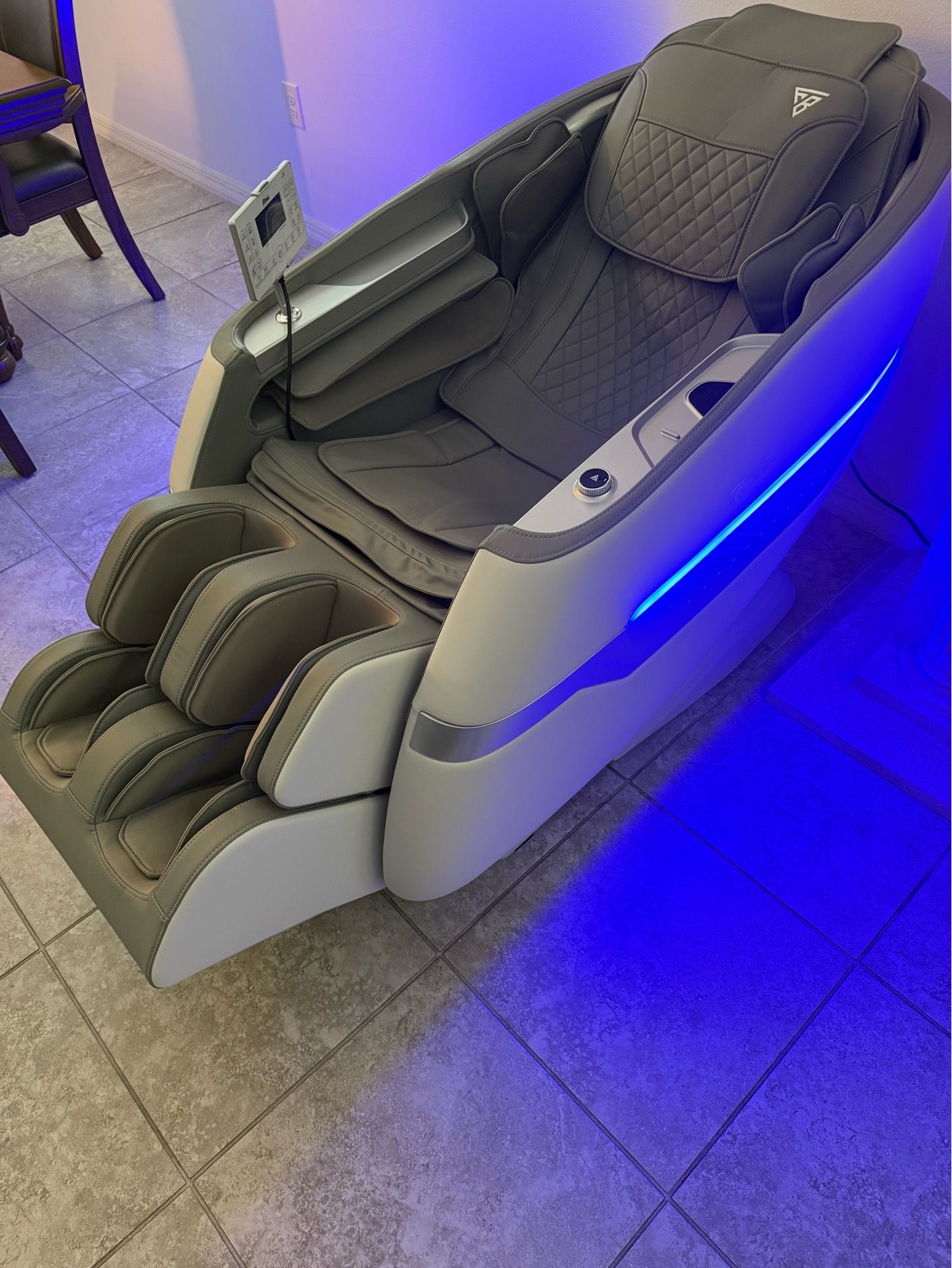 Rebel 3D AI Massage Chair