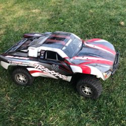 4x4 Traxxas Slash Need Gone !!