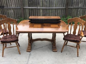 Kitchen table
