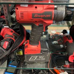 Snap On Half Inch Impact 18 V With One Battery Ct9050