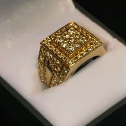 10k Gold And Diamond Ring
